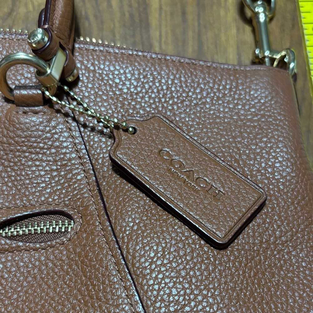 Coach New York E1957-58874 Brown Leather Shoulder Bag - Picture 4 of 9